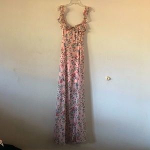 Forever21 spring summer vibes with dress floral maxi dress in pink size small